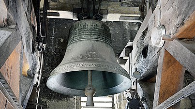 La cloche de bronze datant de 1550 de l'église Saint-Germain.