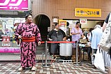 「木瀬部屋力士による チャリティーちゃんこ」笹塚十号通り商店街（2019年10月撮影）