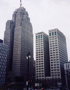 Vasakul Penobscot Building (ehitatud 1928) ja paremal Dime Building (ehitatud 1912)