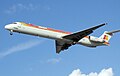 McDonnell Douglas MD-88 španělských aerolinek Iberia při přiblížení na přistání