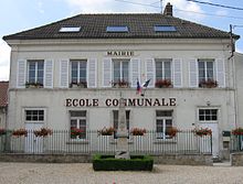 Signy-Signets mairie.jpg