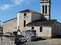 L'abside de l'église et le cimetière.