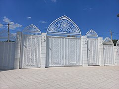 Masjidning orqa darvozasi