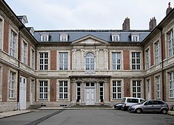 Hôtel de l'Intendance (Lille), cour