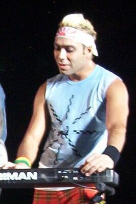 Tony Kanal