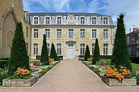 Hôtel de ville de Thouars, exterior