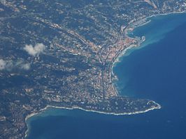 Luchtfoto van Menton en Cap-Martin