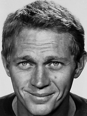 Une photo d'identité de l'acteur Steve McQueen