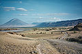 L'intérieur du rift et ses escarpements - rive occidentale du lac Natron.