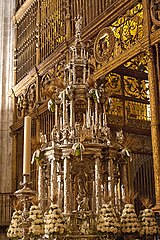 Custodia de Juan de Arfe y Villafañe en la catedral de Sevilla (1585-1587).