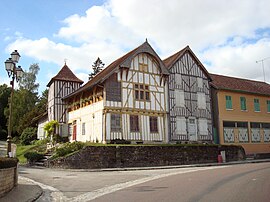 Houses in Chavanges