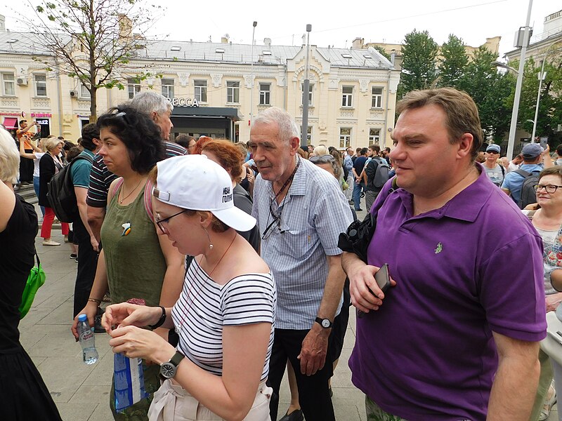 Александр Плющев