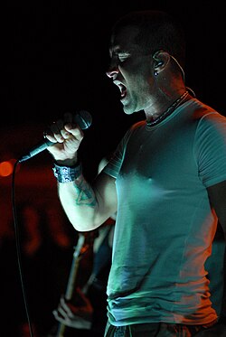 Stapp performing on USS Ronald Reagan (CVN-76) while under way in the Gulf of Oman on September 24, 2008