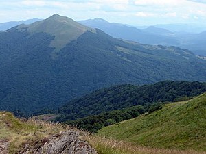 Beščadu apriņķa ainava (Beščadu kalni)