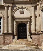 The door of the stair tower of the Hôtel d'Assézat (1555-1556, Nicolas Bachelier).