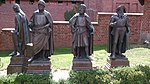 Die vier Großmeister Preußens (Hermann von Salza, Siegfried von Feuchtwangen, Winrych von Kniprode, Albrecht Hohenzollern) im Innenhof der Marienburg (Malbork, Polen)