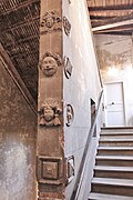 Escalier de l'hôtel Ricardy.