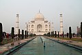 Indien: de:Taj Mahal in de:Agra im Bundesstaat de:Uttar Pradesh