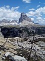 Le Tre Cime viste dal Monte Piana.jpg3 120 × 4 160; 3,22 MB