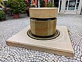 wikimedia_commons=File:Knödelbrunnen (Deggendorf).jpg