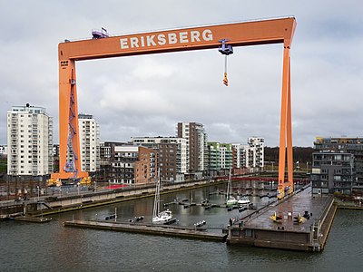 "Eriksberg_shipyard_crane.jpg" by User:W.carter