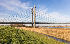 Detail Molenbrug (Kampen) over the IJssel. (southeast side)