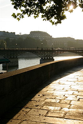 De Pont des Arts in de vroege ochtend