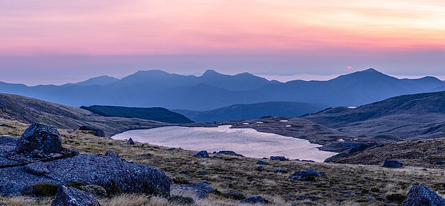 "Lake_Sylvester_during_the_sunrise,_Kahurangi,_New_Zealand.jpg" by User:Podzemnik