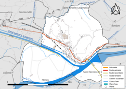 Carte en couleur présentant le réseau hydrographique de la commune