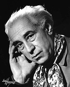 O director cinematografico francés Abel Gance.