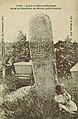 Le lech de Saint-Mériadec dans le cimetière de Stival, près de Pontivy (carte postale Émile Hamonic, vers 1930).