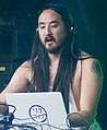 Q459955 Steve Aoki geboren op 30 november 1977