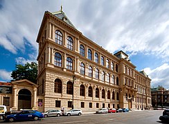 Museo de Artes Decorativas (1897-1899), de Josef Schulz