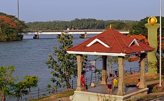 Mahe riverside