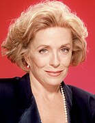 Holland Taylor dans le rôle d'Evelyn Harper.