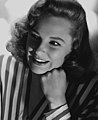 June Allyson in 1944 (Foto: Clarence Bull) geboren op 7 oktober 1917