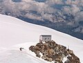 Die Vallot-Hütte am Bosses-Grat des Mont Blanc (Juli 2004)