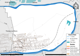 Carte en couleur présentant le réseau hydrographique de la commune