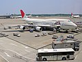 Thumbnail for File:Narita Boeing 747-400-20060531-RM-050612.jpg