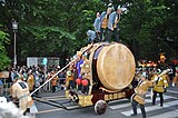 くらやみ祭の大太鼓渡御（2013年5月撮影）