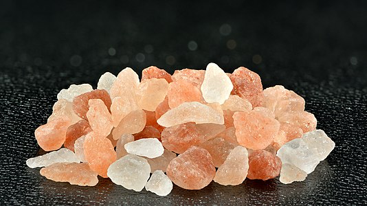 Himalayan salt, by Iifar