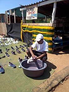 Shoes cleaning.jpg