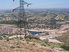 Blick über Afourar und die Felder der Tadla-Ebene