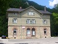 Originalbild: Bahnhof Fridingen mit Auto verunstaltet