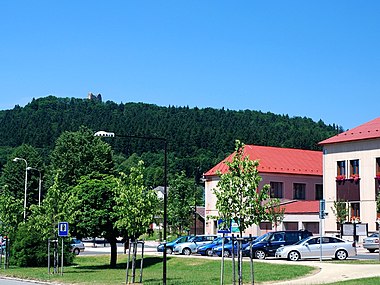 Château vu depuis la place de Přimda.