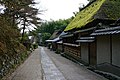 一の鳥居付近、手前は平野屋別館