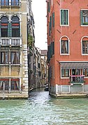 Rio del Santissimo di Santo Stefano (Venice). Aperture in the Grand Canal