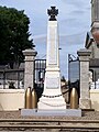 Monument für die Gefallenen gegenüber dem Rathaus