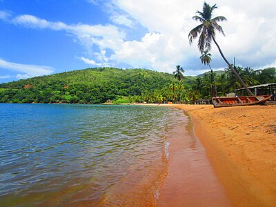 "Playa_Colorada_Parque_Nacional_Mochima.jpg" by User:Oscar .