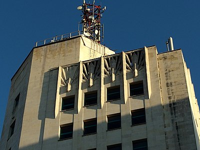 Palatul Telefoanelor din București de pe Calea Victoriei (1929-1934) de Walter Froy, Louis S. Weeks și Edmond van Saanen Algi, încadrat ca un monument istoric